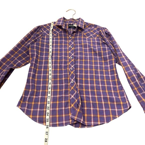 Wrangler pearl snap purple plaid top size medium - Picture 4 of 5